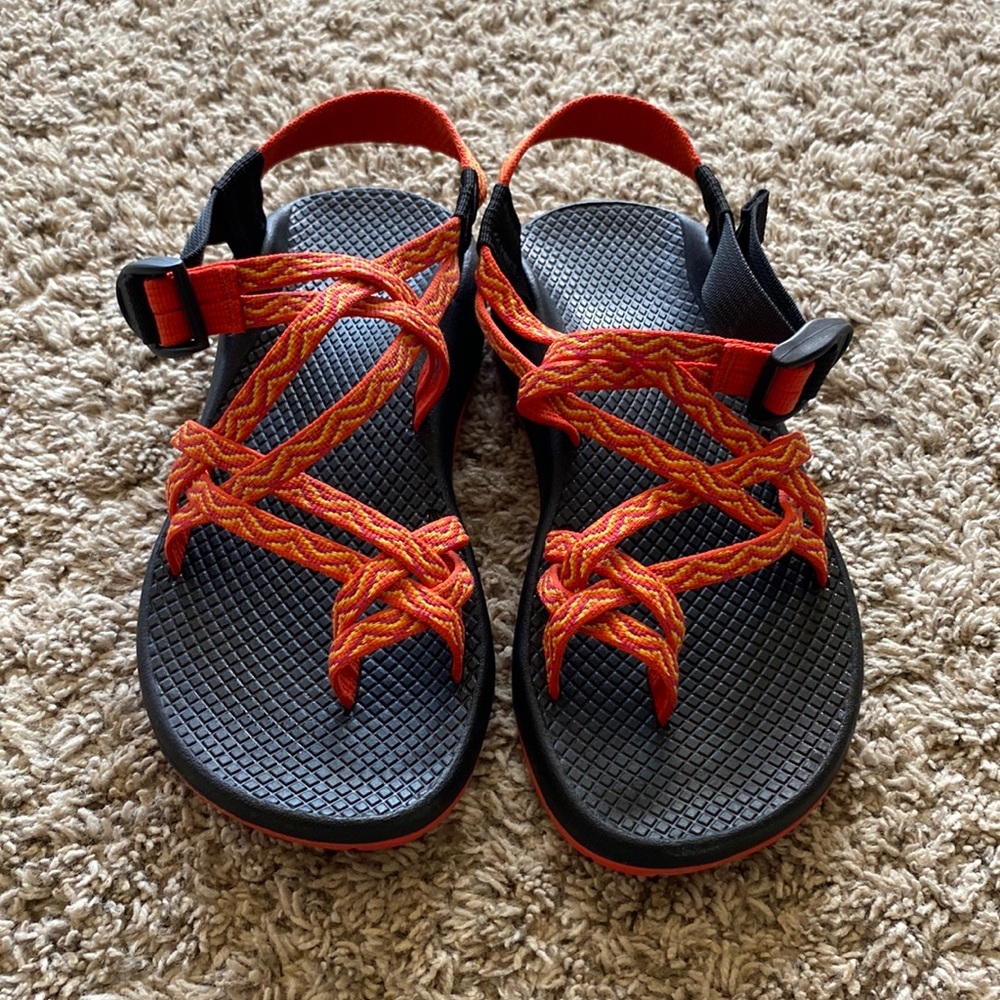 Womens Chaco sandals size 7! Excellent condition!